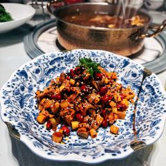 一品红养生汤煲(融汇温泉店) User Photo