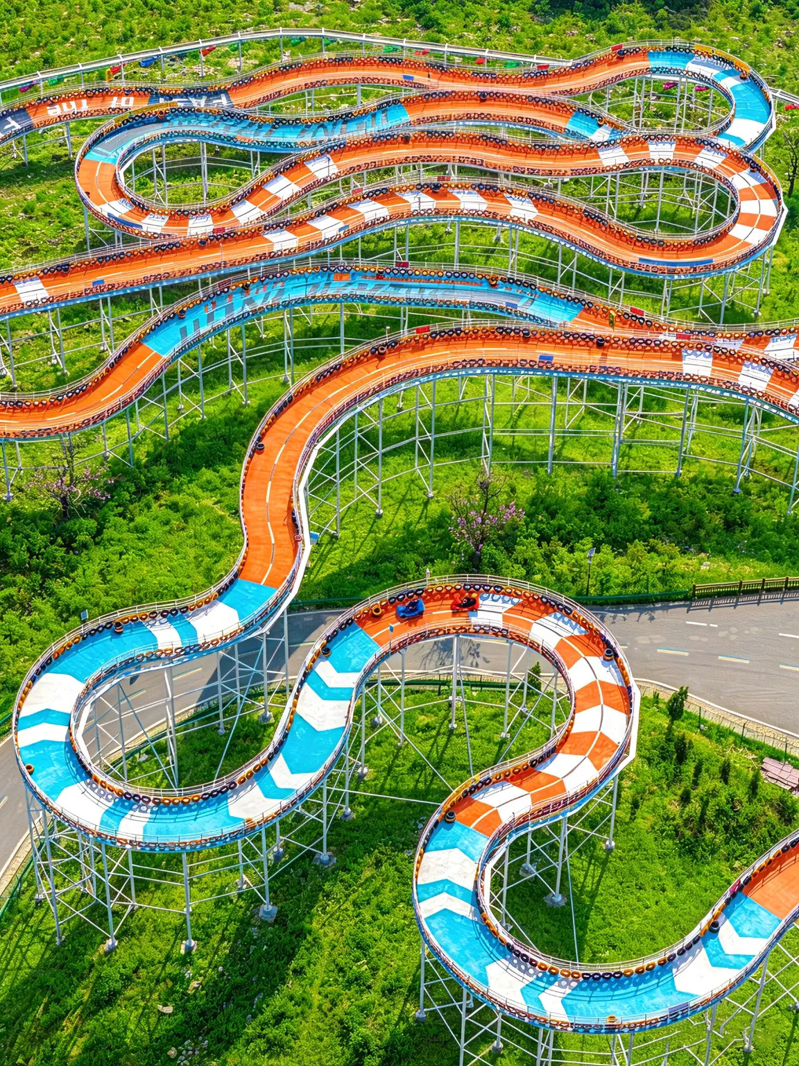 Huaibei Fengqi Wutong Mountain Adventure Park