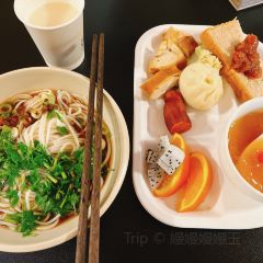 太平湖森林木屋酒店-湖景餐厅 User Photo