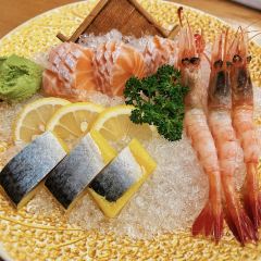 竹屿烧肉·肉亭和食(观山悦店) User Photo