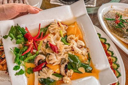 小渔村海上餐厅