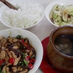 又一家瓦罐汤(广场北路店) User Photo