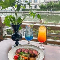半两·咖啡书店·浮生是杯酒 여행 사진
