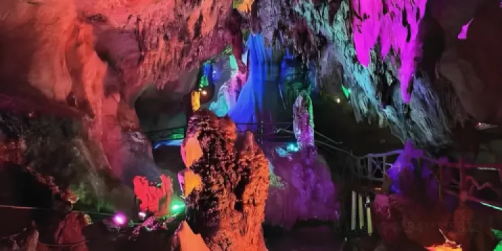 洪巖飯店（洪源路店）