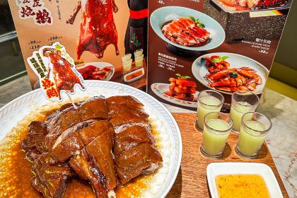 頂峰香港茶餐廳（隆生金山湖店）