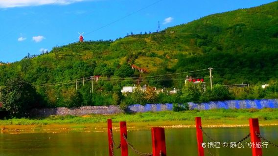 Zhulinguan Taohuagu Sceneic Area