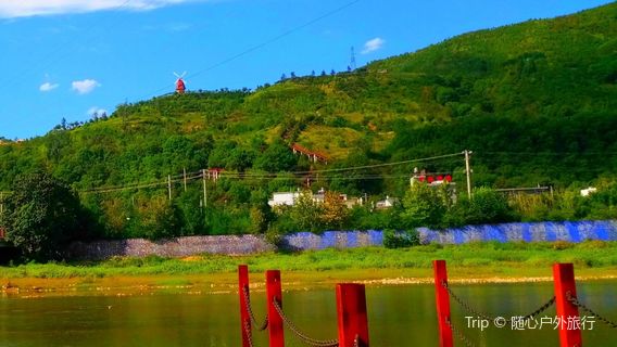 Zhulinguan Taohuagu Sceneic Area