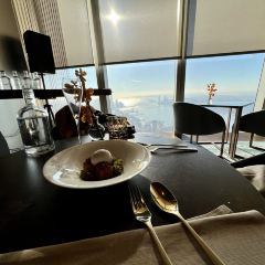 Peak with Priceless Restaurant & Bar 여행 사진