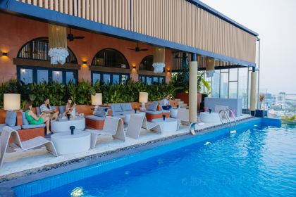 The Gypsy Rooftop Kitchen & Bar