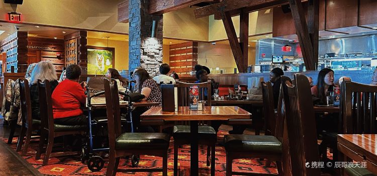 Lazy Dog Restaurant & Bar