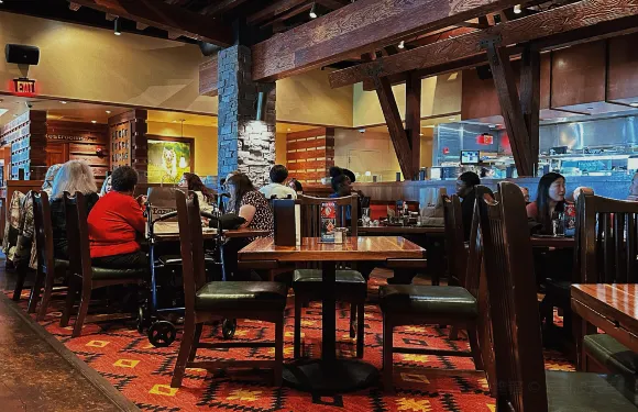 Lazy Dog Restaurant & Bar