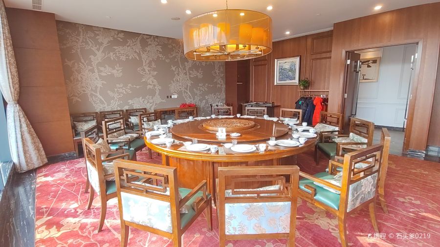 臻舍家宴(北工业园区店)