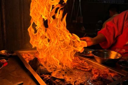 加油站黄牛肉馆