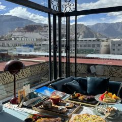 温莎咖啡公馆(布达拉宫景观店) User Photo