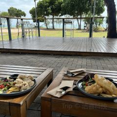 Cape Gloucester Resort Restaurant & Bar 여행 사진