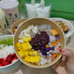 青之手酿·代餐酸奶·鲜果芋圆(康桥华城店) User Photo