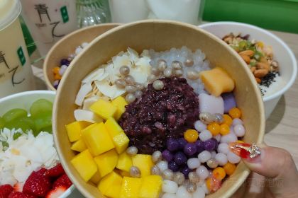 青之手酿·代餐酸奶·鲜果芋圆(康桥华城店)