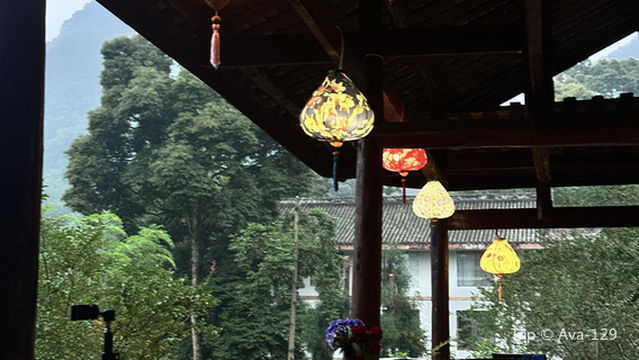 Emei Mountain Mid-Mountain Resort