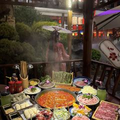 YONGWEILAOYOU User Photo