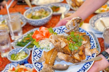 Krua Sa Ros Jad Restaurant