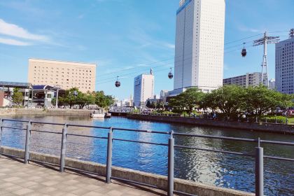 Anniversaire Cafe Minatomirai Yokohama