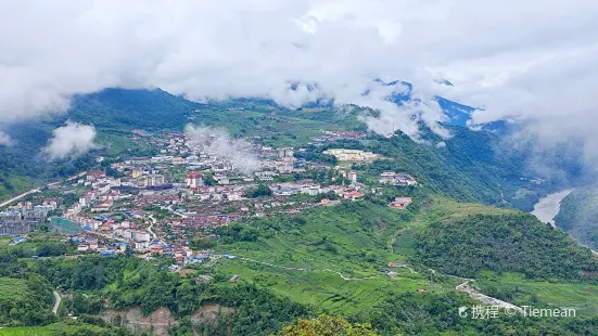 鸿发石锅城