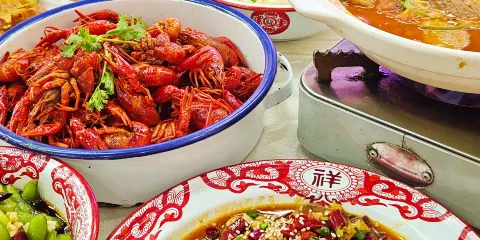 蝦皇(龍蝦城店)