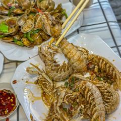 老船夫海鲜馆·本地人肯定·现捞鲜活海鲜(银滩店) User Photo