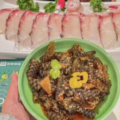 SI JI YE LIN User Photo