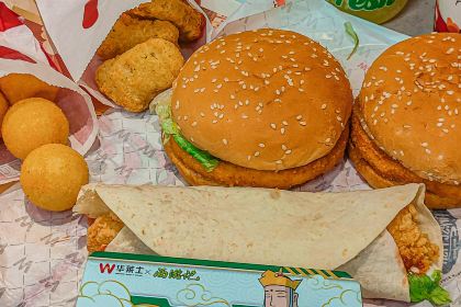 华莱士(六一路店)