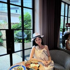 DOT Whiskey Club 여행 사진