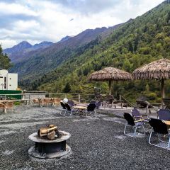 四姑娘山仰望星空·Vacilando度假庄园(长坪沟景区店)·猎户餐厅 여행 사진