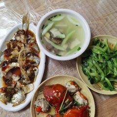 阿忠海鲜餐馆(新华北路店) User Photo