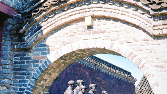 Huaihai Battle General Front Commission Former Site (North to Sijichun Clothing Shopping Plaza)