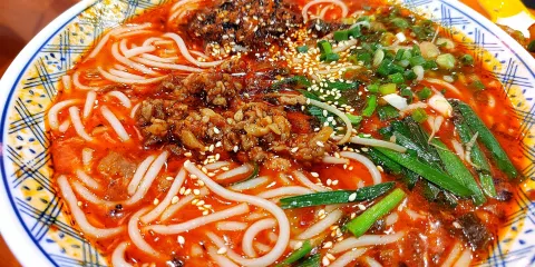 虔誠百花公園豬腳米線（安寧吾悦廣場店）