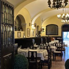 Szazeves Etterem User Photo