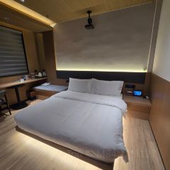 老四季(帅府店) User Photo