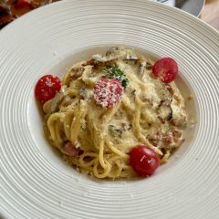 月亮与六便士Cake·Coffee·Meal(大兜路店) User Photo