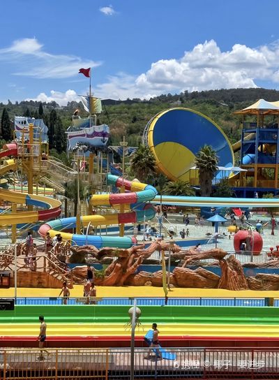 Qingyu Bay Water Park