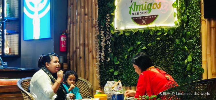 Amigos Cafe