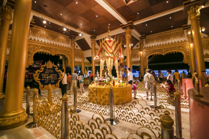 JIN NA LI HUANG GU YA YAN GUO JI ZI ZHU CAN TING