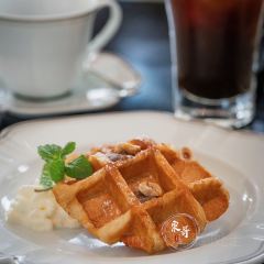 Lakorn European Brasserie User Photo