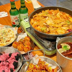 王妃家年糕火鍋炸雞 （中防萬寶城店）張用戶圖片