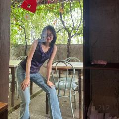 A YI SHI TANG User Photo