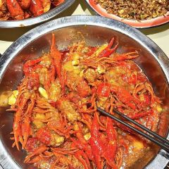 卖龙虾的小伙子(星沙总店) User Photo