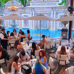 Gianni's At The Former Versace Mansion 여행 사진