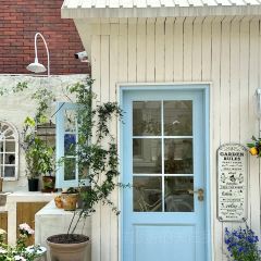 Top Lounge User Photo