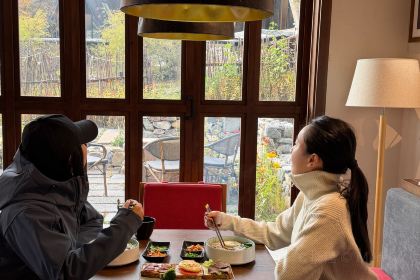 Abuluzicang Restaurant (jiuzhaigou)