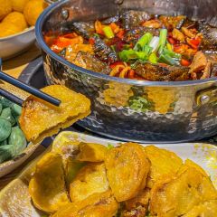 八两臭豆腐肥肠火锅(唐宫路店) 여행 사진