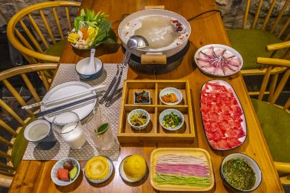 云丘山山珍院餐厅